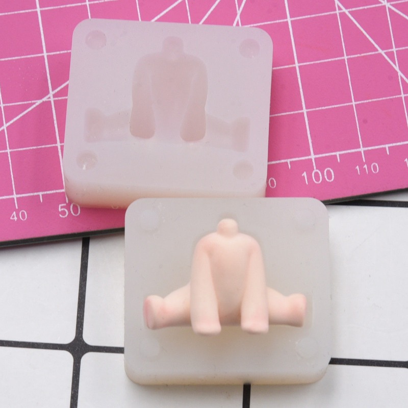 Diy Q - Q Versiyonu Karikatür Açık Bacaklı Bebek